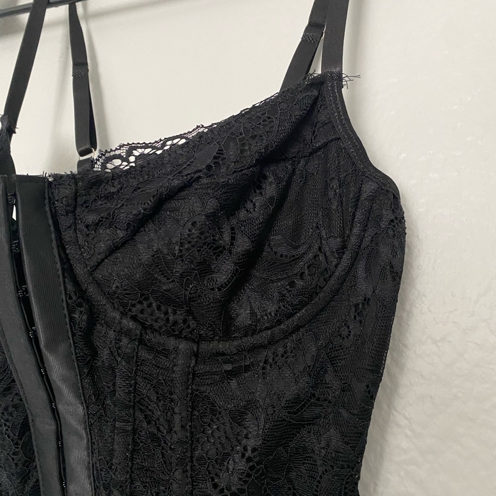 Corset top - Picture 2 of 4